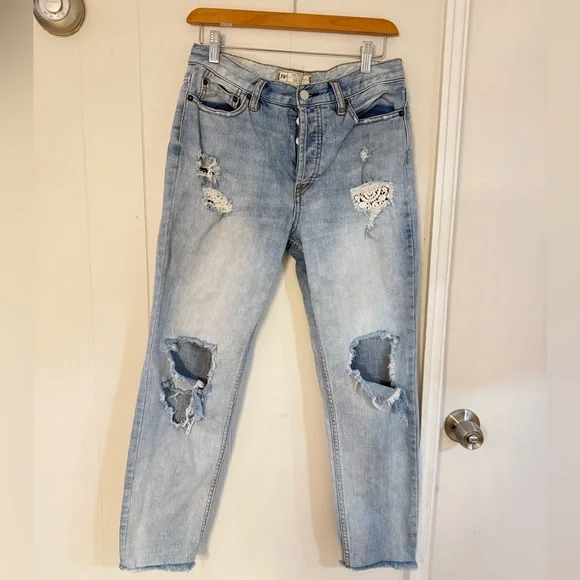 Free People Women’s Jeans - Picture 2 of 9